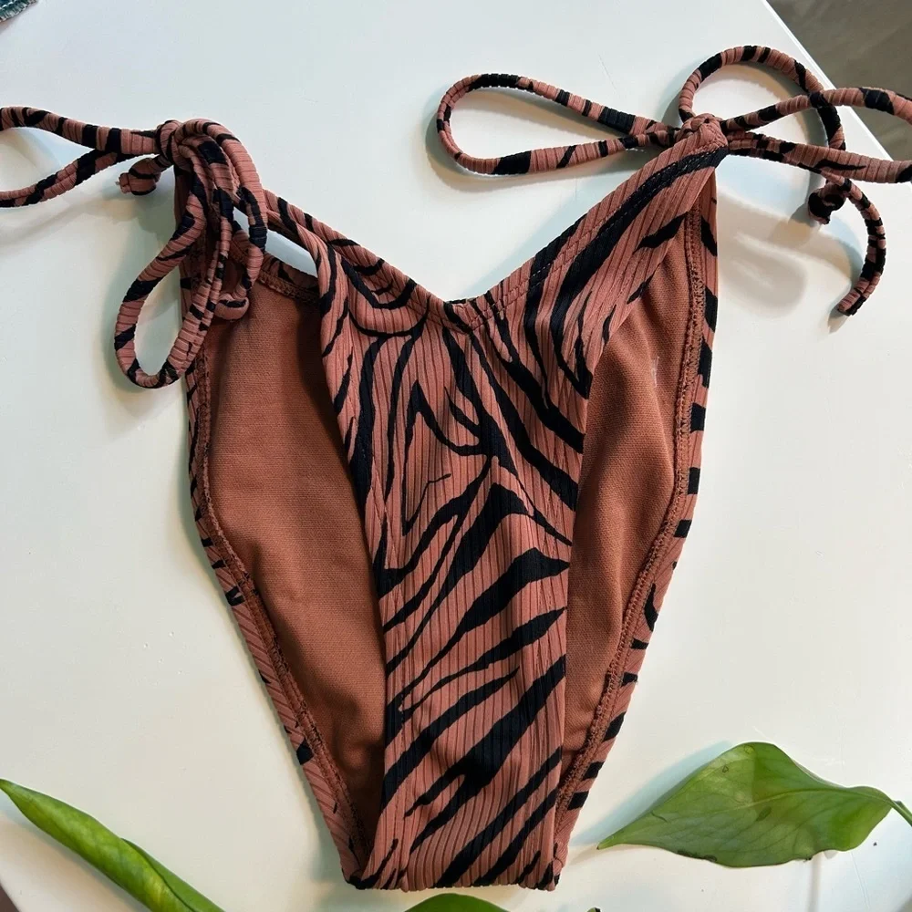 Xhileration Bikini Bottoms